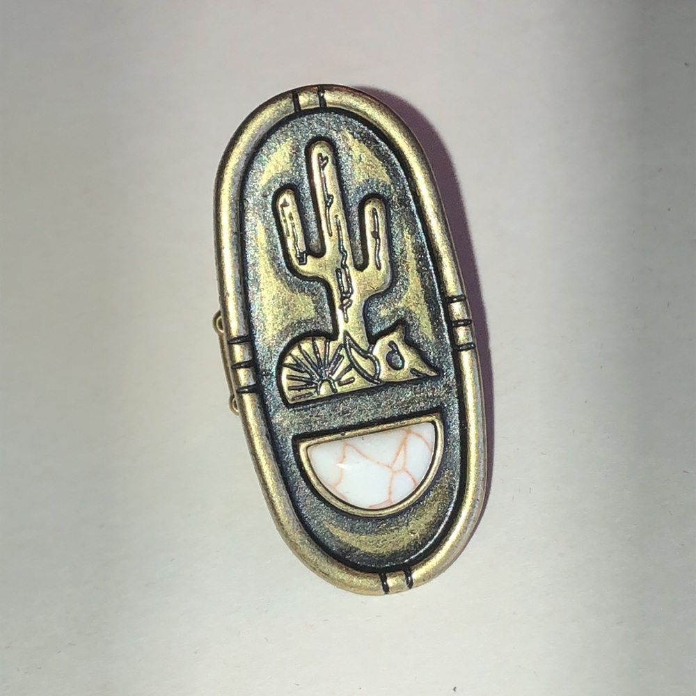 Southwestern Aged Gold-Tone Cactus Ring with Faux Stone